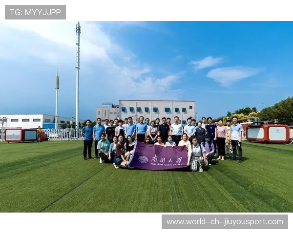 青少年第一个职业合同签约仪式 温馨感人，青年合同 职业合同